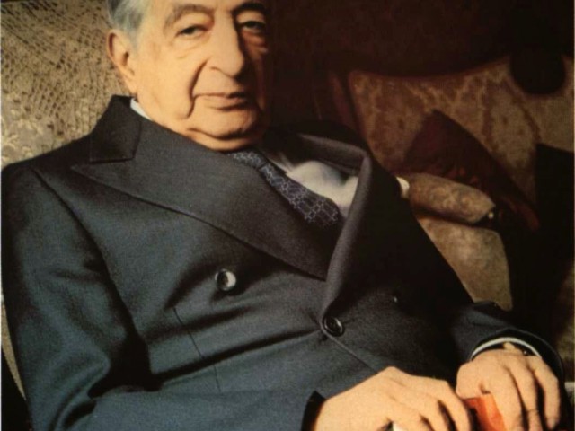 KONSTANTINOS TSATSOS: POEMS, AND KARAGIOZIS’ METAPOETICS